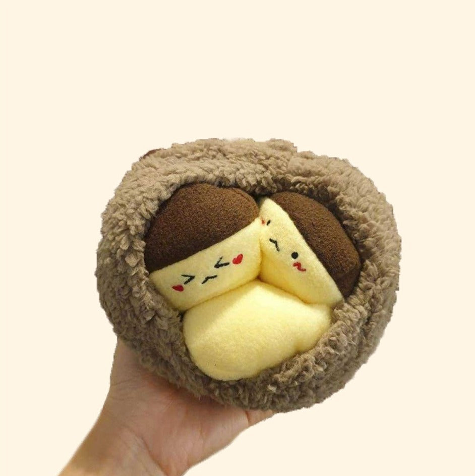 Little Chestnut Family Sniff Toy Set